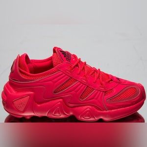 Adidas Ozweego gymshoes  -  woman Zise 7 1/2 run big